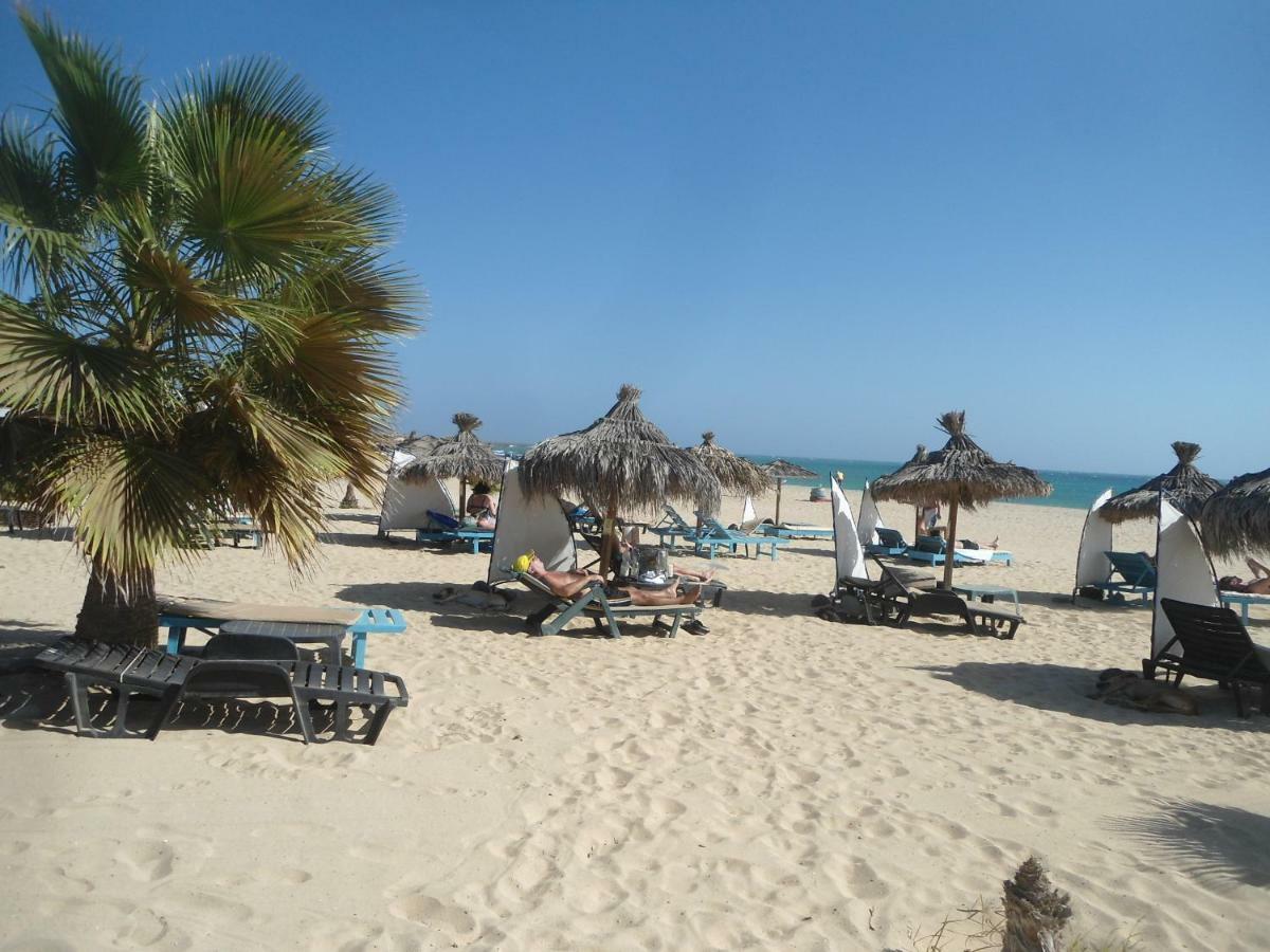 Aparthotel Ponta Preta Santa Maria Bagian luar foto