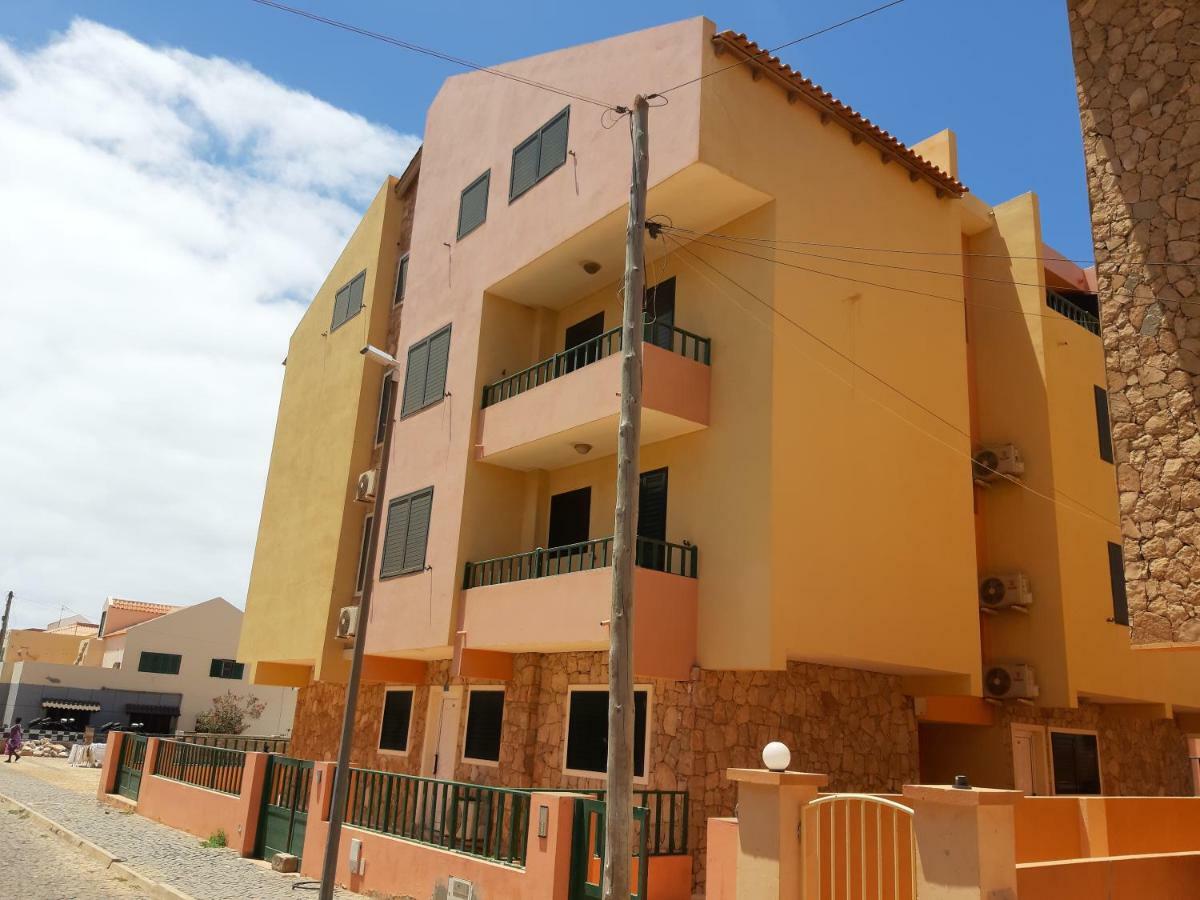 Aparthotel Ponta Preta Santa Maria Bagian luar foto